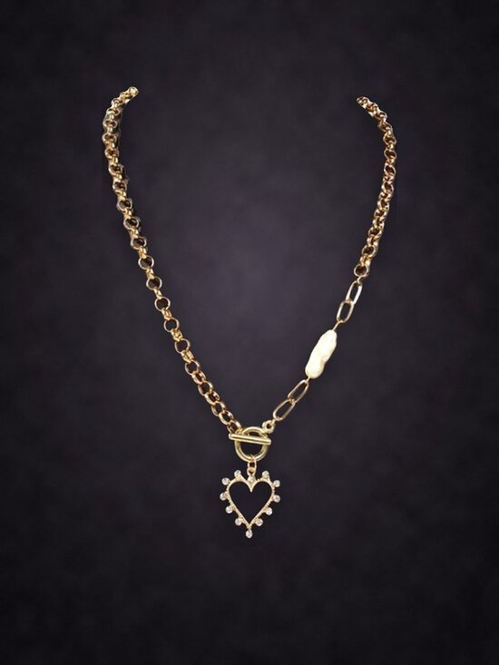Jewelry - Gold Tone Chunky Chain Necklace with Open Heart Pendant NWT